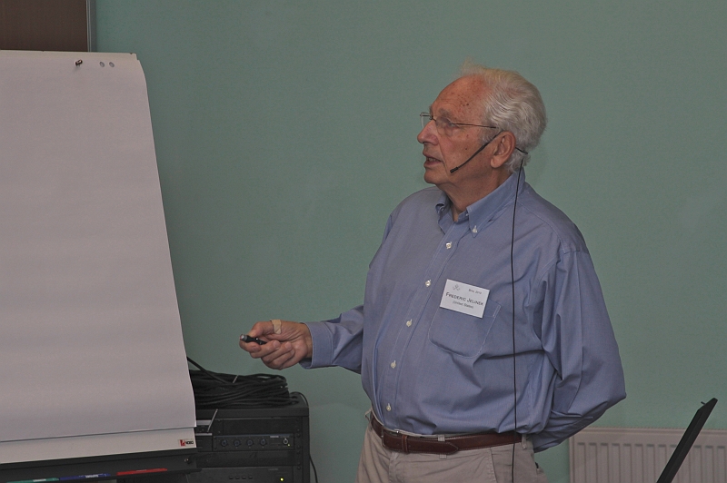 tsd2010_day1_b_talk_jelinek01.jpg - Frederick Jelinek