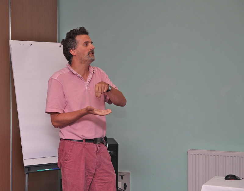 tsd2010_day2_b_session01_hall2_a_antoine01.jpg - Jean-Yves Antoine